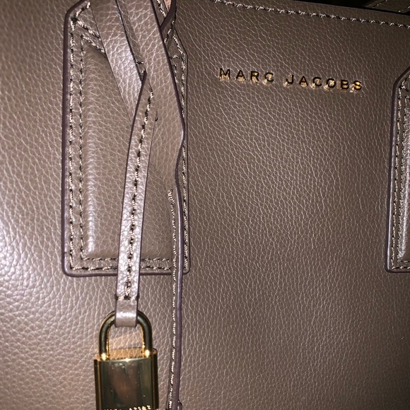 Marc Jacobs Grind Tote Bag - Picture 2 of 5